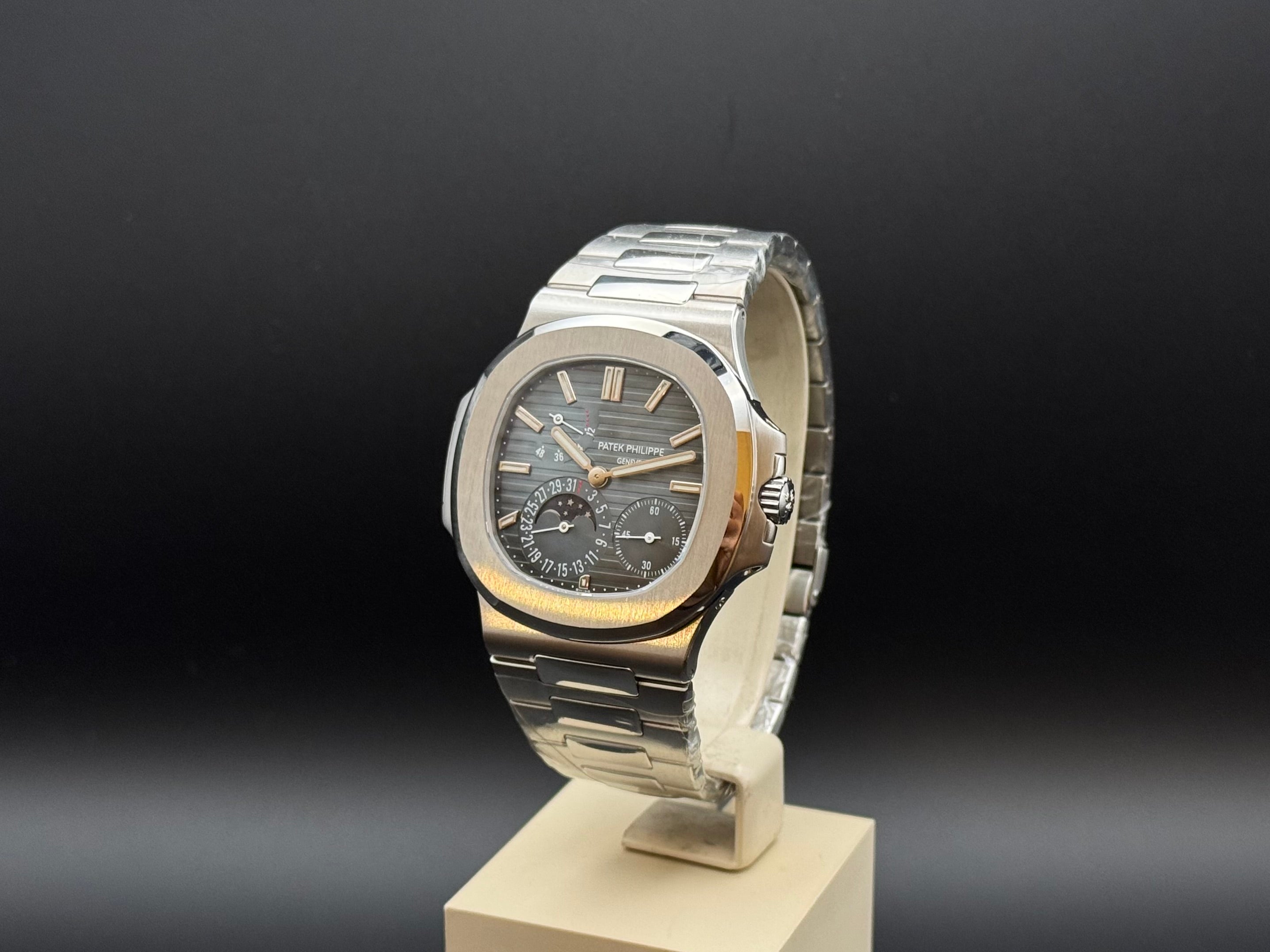 Patek Philippe Nautilus 5712